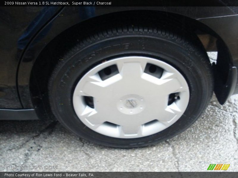 Super Black / Charcoal 2009 Nissan Versa 1.8 SL Hatchback