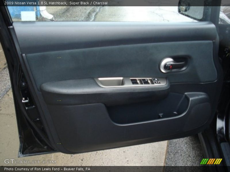 Super Black / Charcoal 2009 Nissan Versa 1.8 SL Hatchback