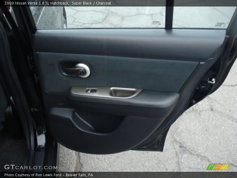 Super Black / Charcoal 2009 Nissan Versa 1.8 SL Hatchback