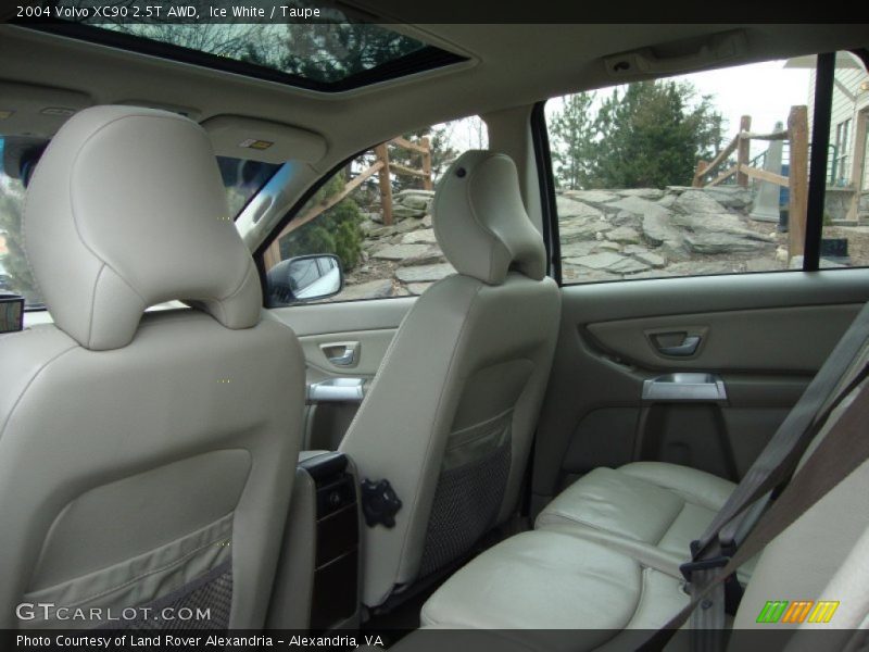 Ice White / Taupe 2004 Volvo XC90 2.5T AWD