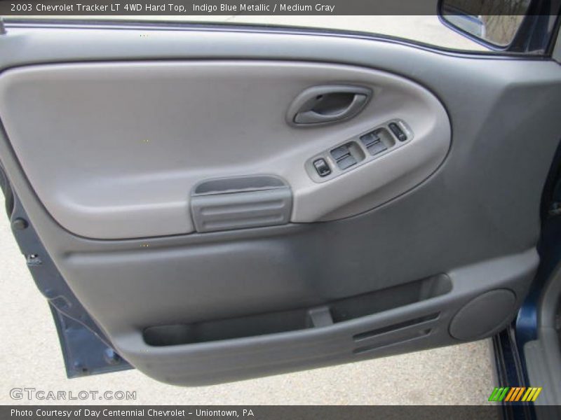 Indigo Blue Metallic / Medium Gray 2003 Chevrolet Tracker LT 4WD Hard Top