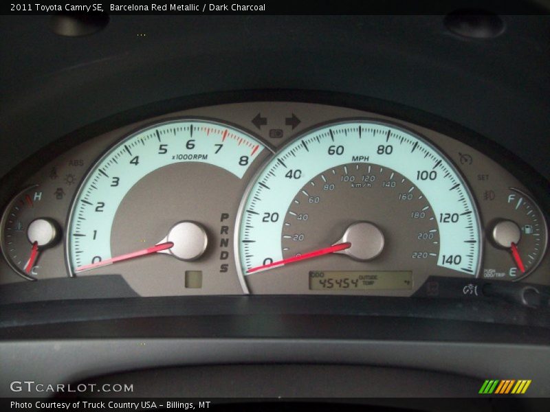 Barcelona Red Metallic / Dark Charcoal 2011 Toyota Camry SE