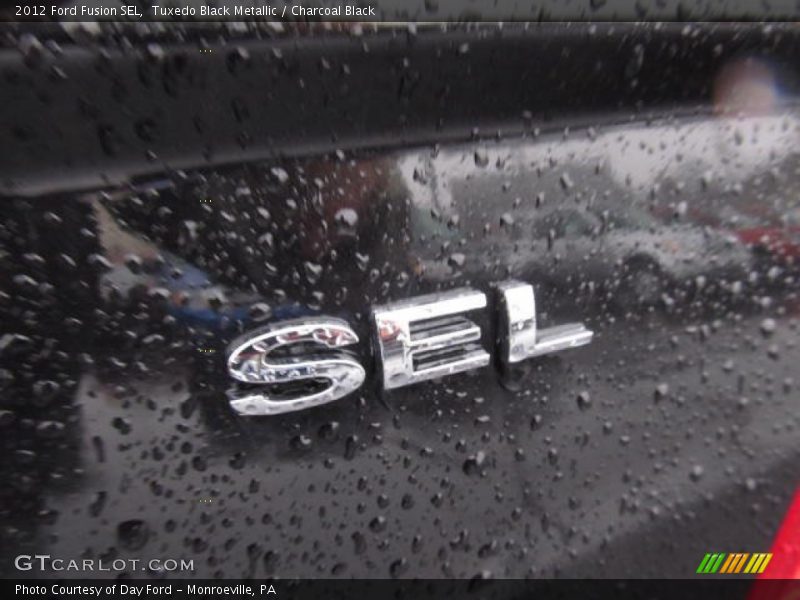 Tuxedo Black Metallic / Charcoal Black 2012 Ford Fusion SEL