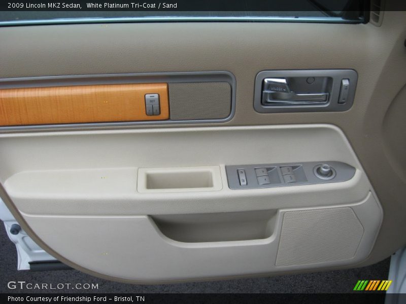 White Platinum Tri-Coat / Sand 2009 Lincoln MKZ Sedan