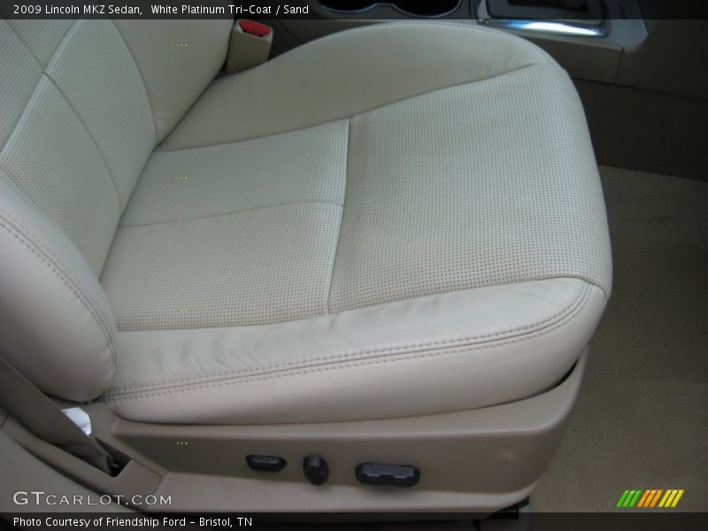 White Platinum Tri-Coat / Sand 2009 Lincoln MKZ Sedan