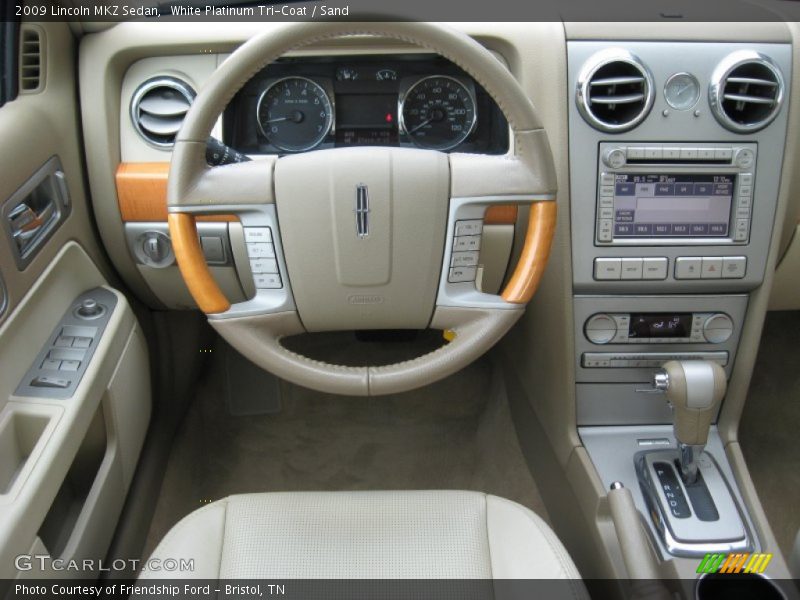 White Platinum Tri-Coat / Sand 2009 Lincoln MKZ Sedan