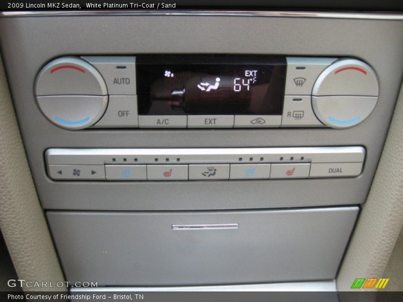 White Platinum Tri-Coat / Sand 2009 Lincoln MKZ Sedan