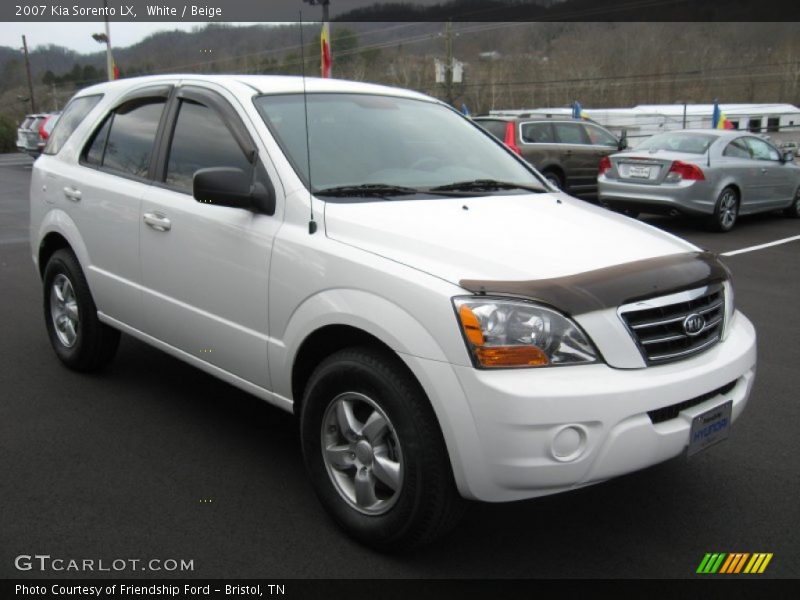 White / Beige 2007 Kia Sorento LX