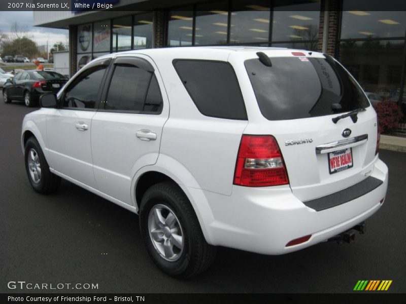 White / Beige 2007 Kia Sorento LX