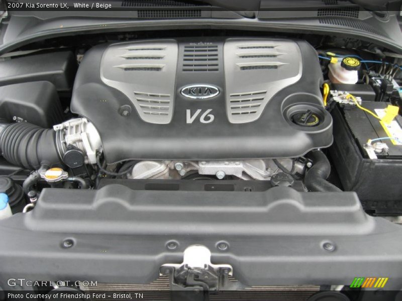 White / Beige 2007 Kia Sorento LX