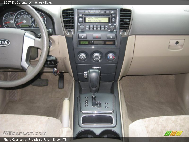 White / Beige 2007 Kia Sorento LX
