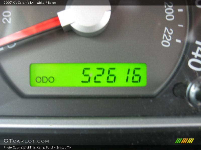 White / Beige 2007 Kia Sorento LX