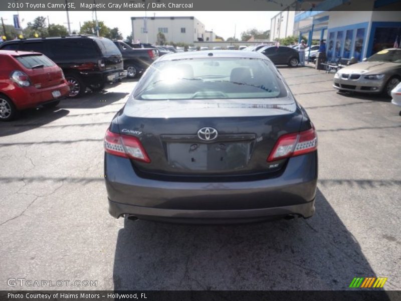 Magnetic Gray Metallic / Dark Charcoal 2010 Toyota Camry SE