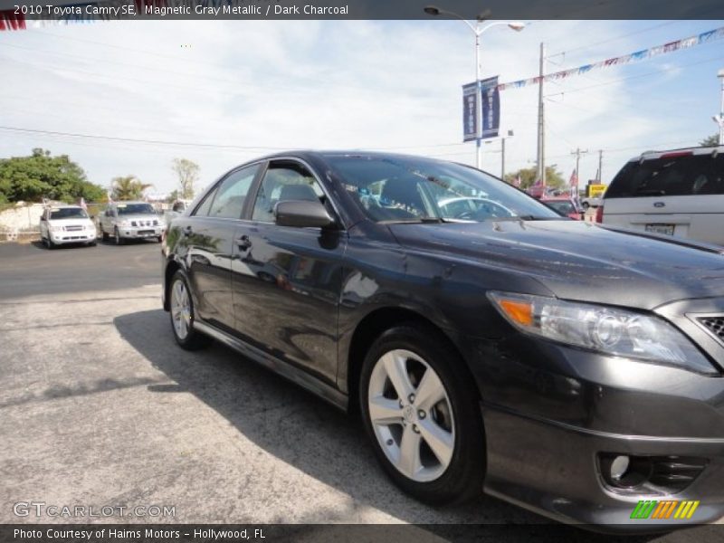 Magnetic Gray Metallic / Dark Charcoal 2010 Toyota Camry SE