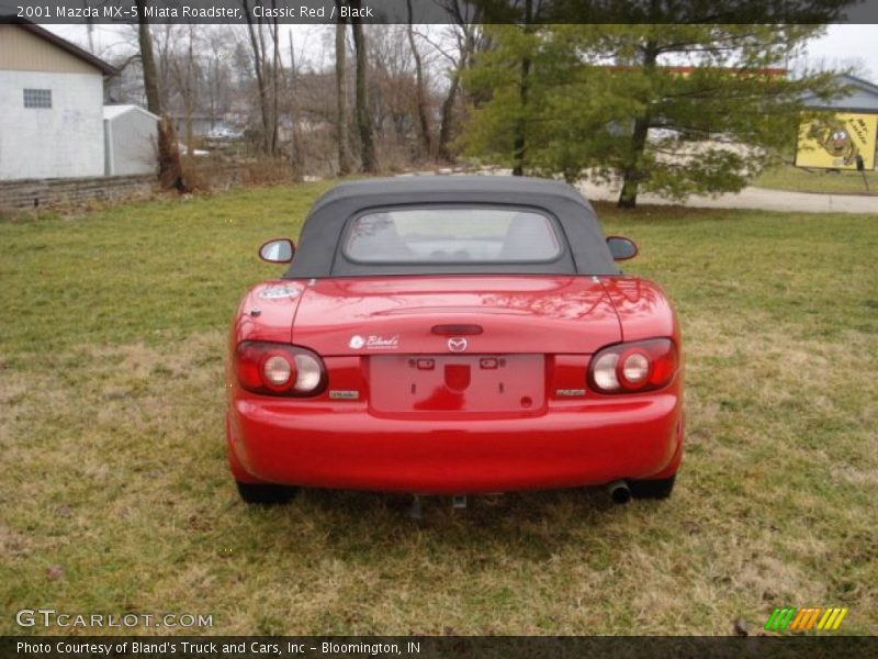 Classic Red / Black 2001 Mazda MX-5 Miata Roadster