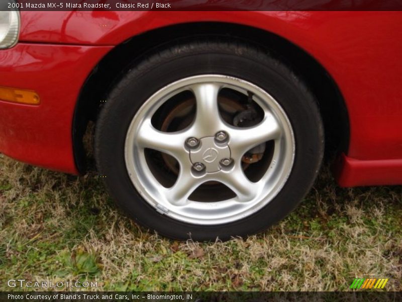 Classic Red / Black 2001 Mazda MX-5 Miata Roadster