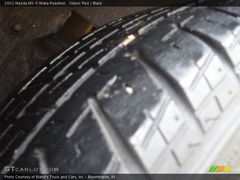 Classic Red / Black 2001 Mazda MX-5 Miata Roadster