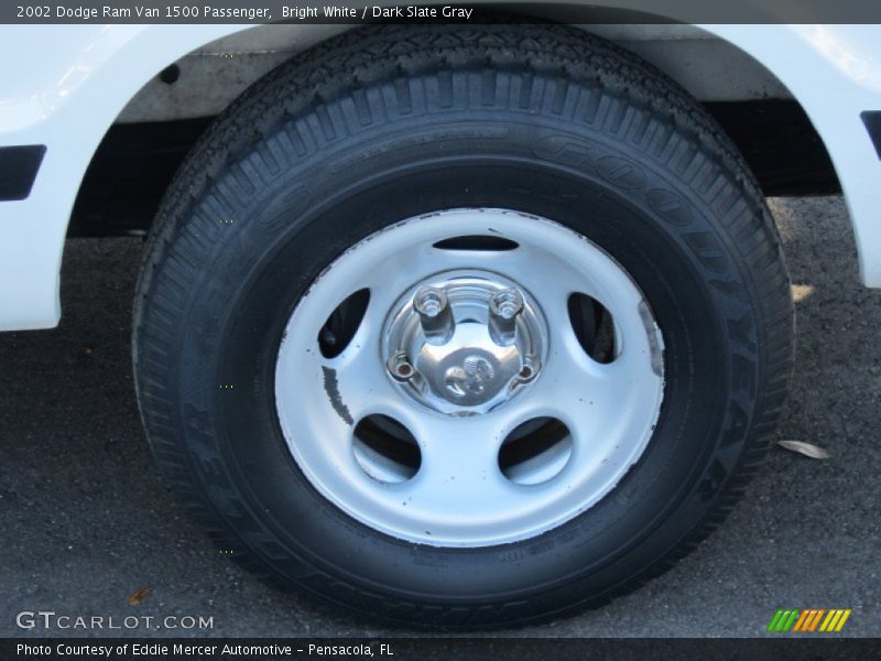 Bright White / Dark Slate Gray 2002 Dodge Ram Van 1500 Passenger