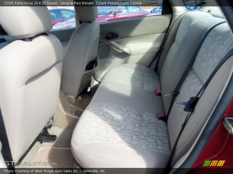 Sangria Red Metallic / Dark Pebble/Light Pebble 2005 Ford Focus ZX4 SE Sedan