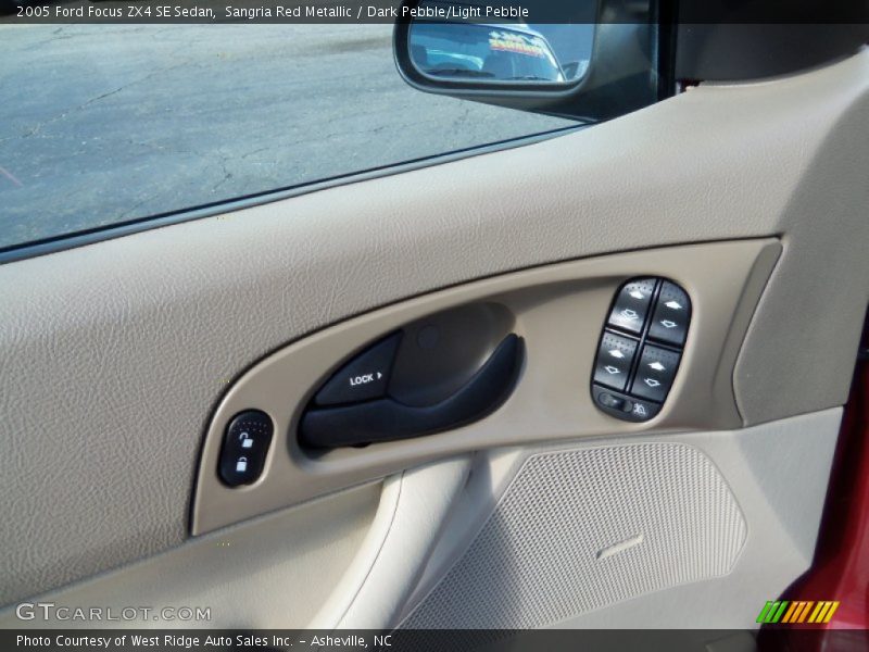 Sangria Red Metallic / Dark Pebble/Light Pebble 2005 Ford Focus ZX4 SE Sedan