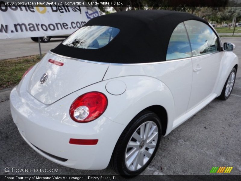 Candy White / Black 2009 Volkswagen New Beetle 2.5 Convertible