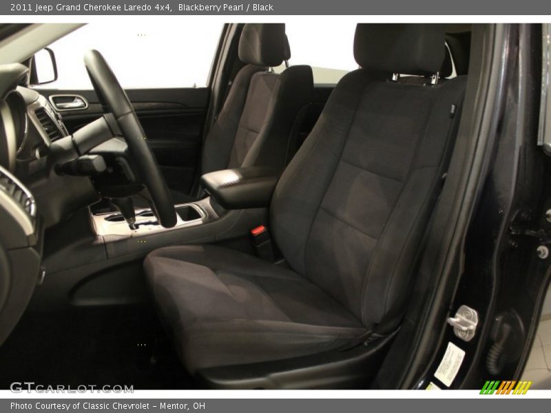 Blackberry Pearl / Black 2011 Jeep Grand Cherokee Laredo 4x4