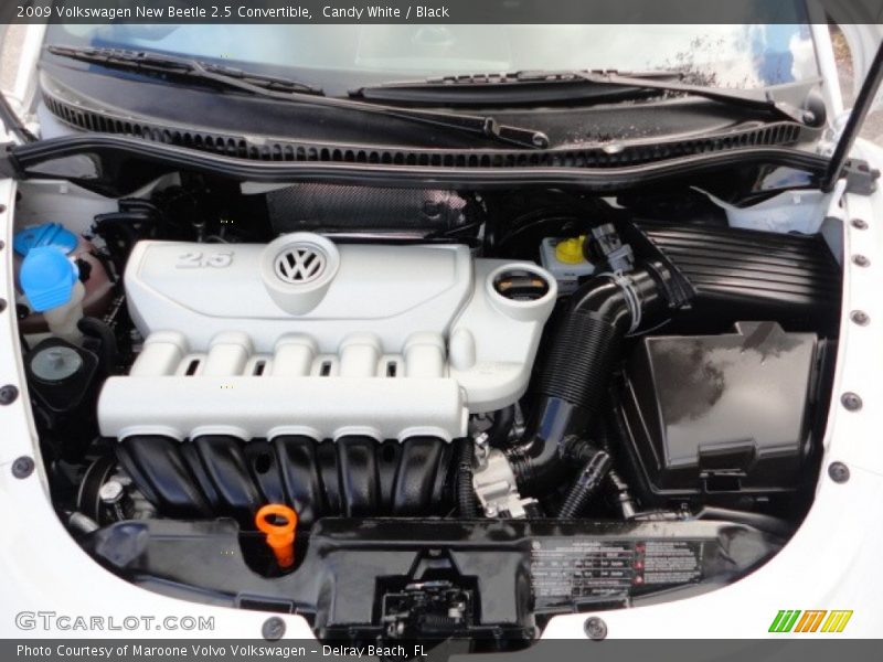 Candy White / Black 2009 Volkswagen New Beetle 2.5 Convertible