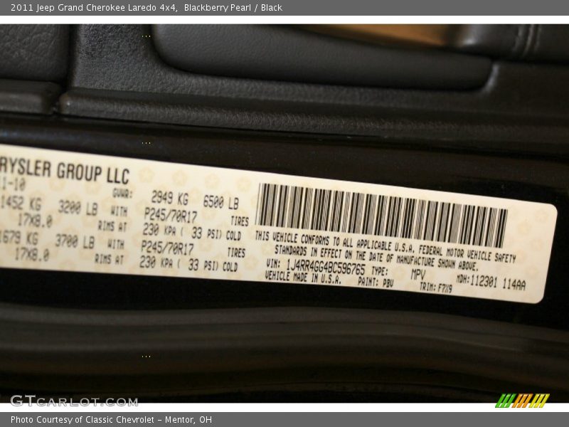 Blackberry Pearl / Black 2011 Jeep Grand Cherokee Laredo 4x4
