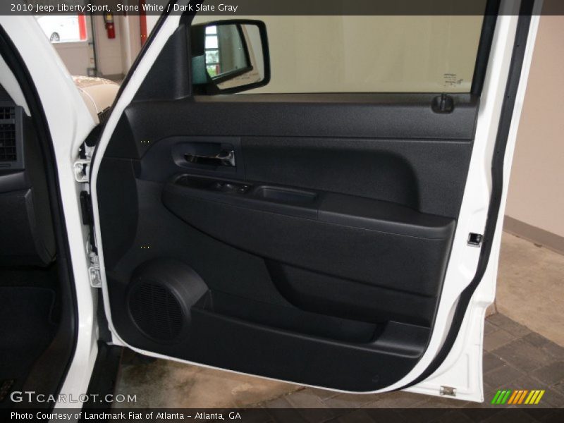 Stone White / Dark Slate Gray 2010 Jeep Liberty Sport