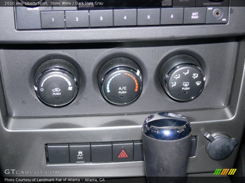 Stone White / Dark Slate Gray 2010 Jeep Liberty Sport