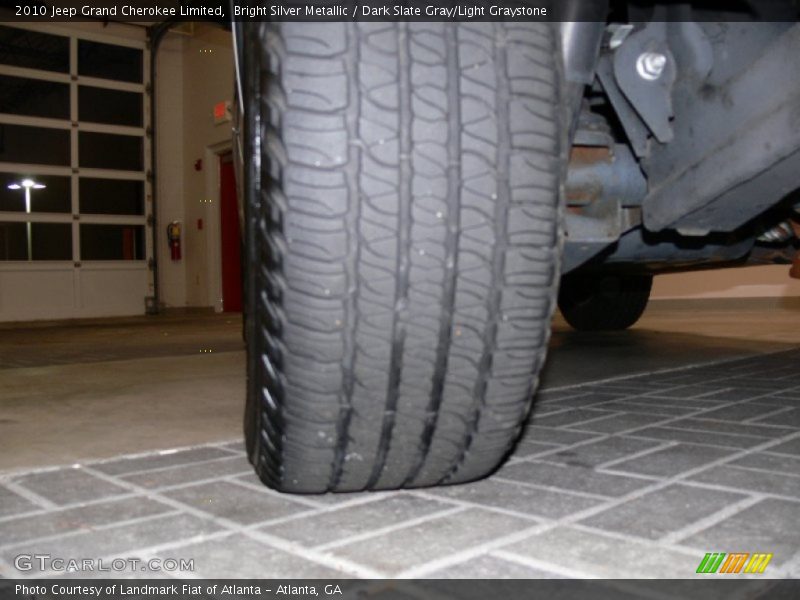 Bright Silver Metallic / Dark Slate Gray/Light Graystone 2010 Jeep Grand Cherokee Limited
