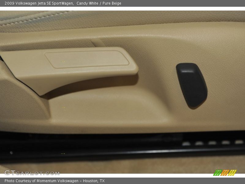 Candy White / Pure Beige 2009 Volkswagen Jetta SE SportWagen