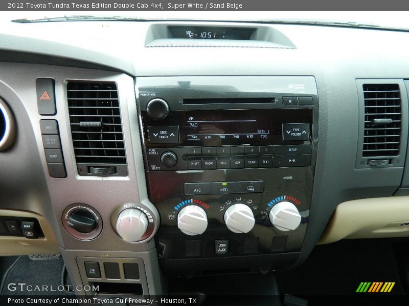 Super White / Sand Beige 2012 Toyota Tundra Texas Edition Double Cab 4x4