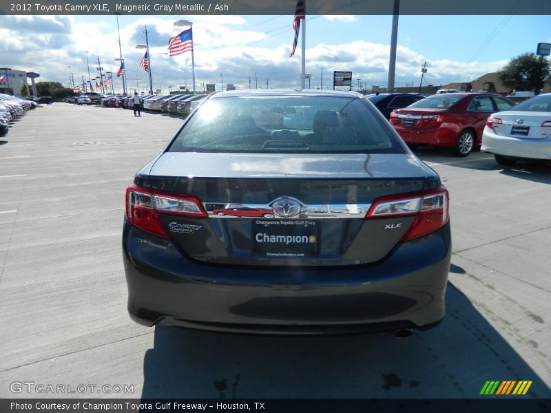 Magnetic Gray Metallic / Ash 2012 Toyota Camry XLE