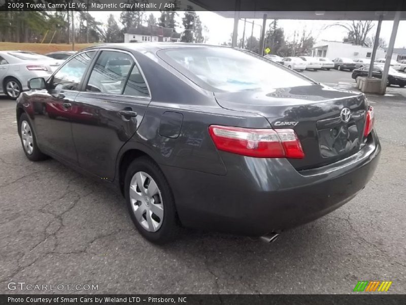 Magnetic Gray Metallic / Ash 2009 Toyota Camry LE V6