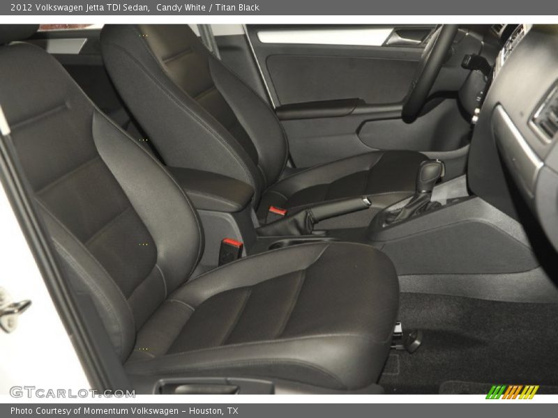 Candy White / Titan Black 2012 Volkswagen Jetta TDI Sedan