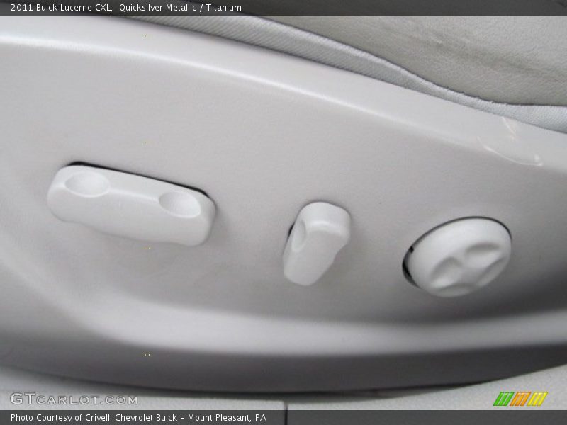 Quicksilver Metallic / Titanium 2011 Buick Lucerne CXL