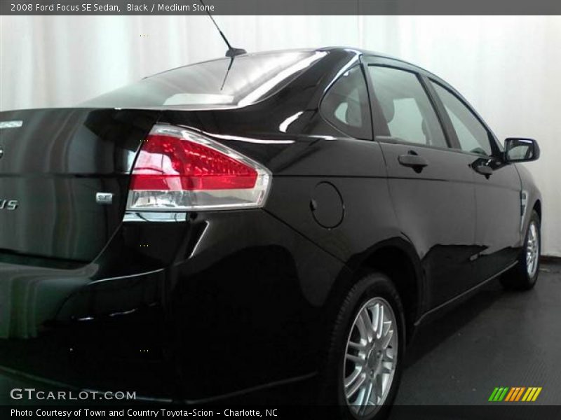 Black / Medium Stone 2008 Ford Focus SE Sedan