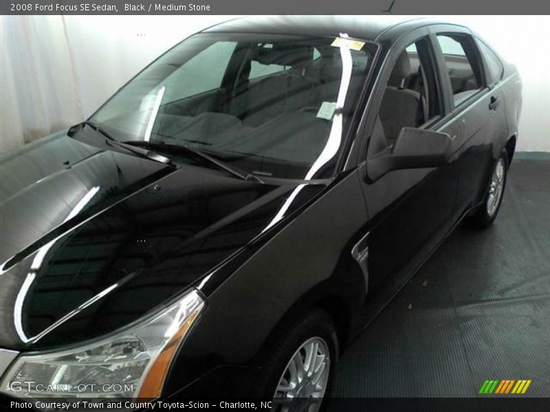 Black / Medium Stone 2008 Ford Focus SE Sedan