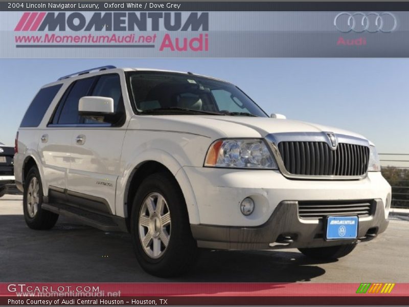 Oxford White / Dove Grey 2004 Lincoln Navigator Luxury
