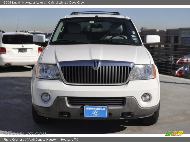 Oxford White / Dove Grey 2004 Lincoln Navigator Luxury