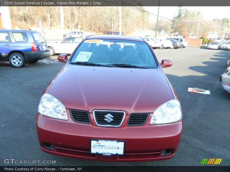 Fusion Red Metallic / Gray 2005 Suzuki Forenza S Sedan