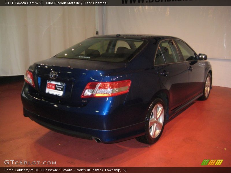 Blue Ribbon Metallic / Dark Charcoal 2011 Toyota Camry SE