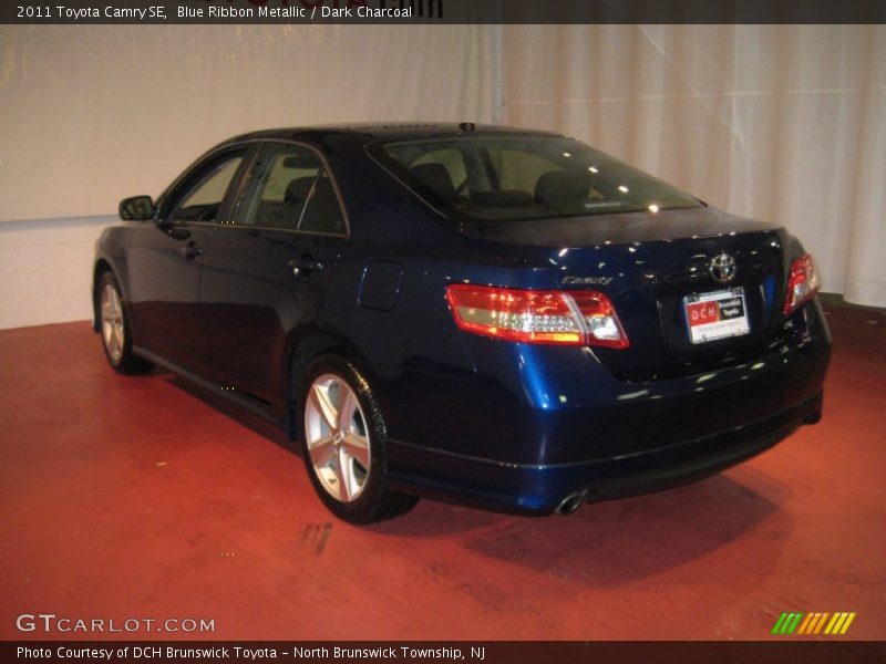 Blue Ribbon Metallic / Dark Charcoal 2011 Toyota Camry SE