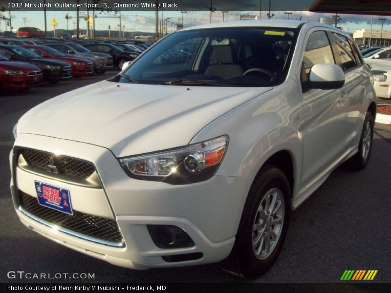 Diamond White / Black 2012 Mitsubishi Outlander Sport ES