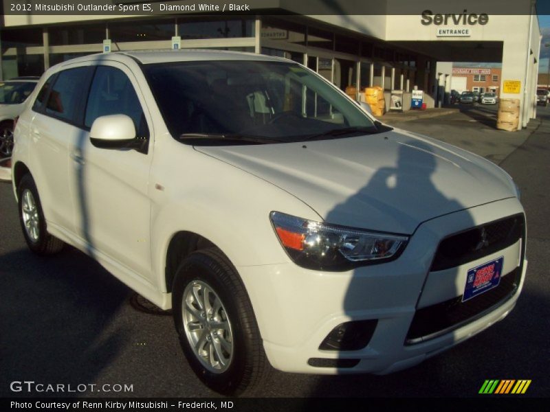 Diamond White / Black 2012 Mitsubishi Outlander Sport ES
