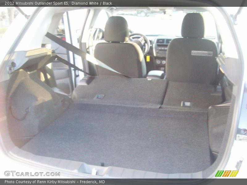 Diamond White / Black 2012 Mitsubishi Outlander Sport ES