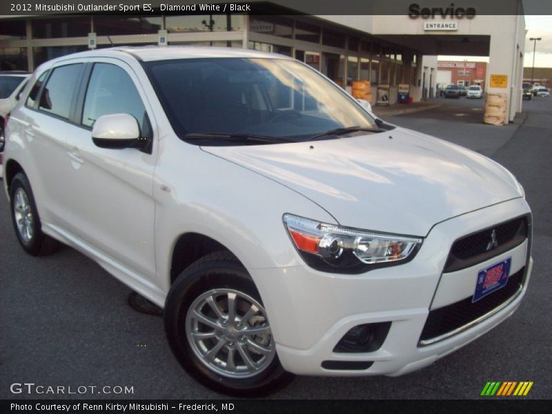 Diamond White / Black 2012 Mitsubishi Outlander Sport ES