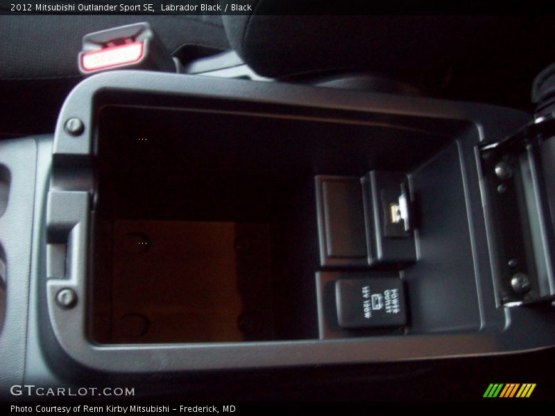 Labrador Black / Black 2012 Mitsubishi Outlander Sport SE
