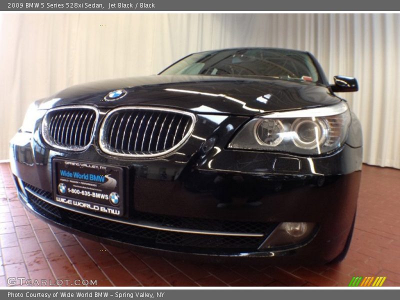 Jet Black / Black 2009 BMW 5 Series 528xi Sedan